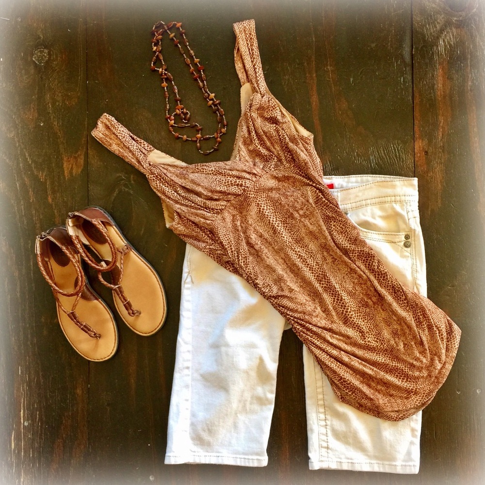 Jennifer Lopez Textured Tan Tank Top - Picture 2 of 3